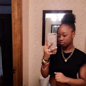 Meet your Posher, Janiya